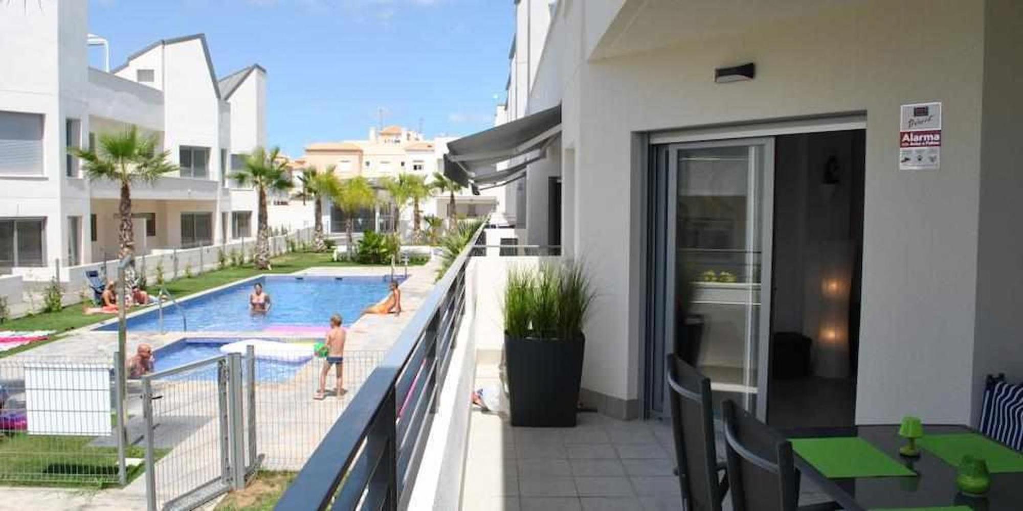 Apto Bajo La Veleta Torrevieja Exterior foto